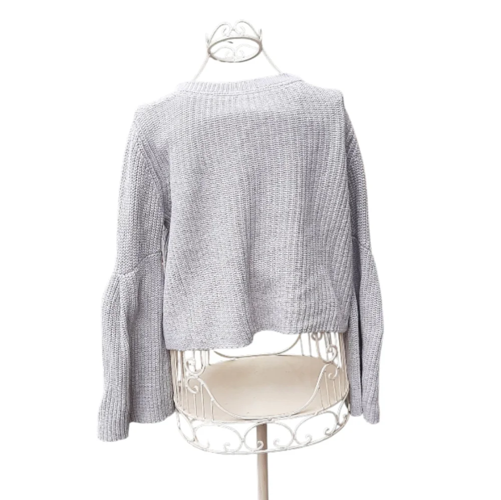Free People Oversized Crop Sweater Size Medium Light Gray